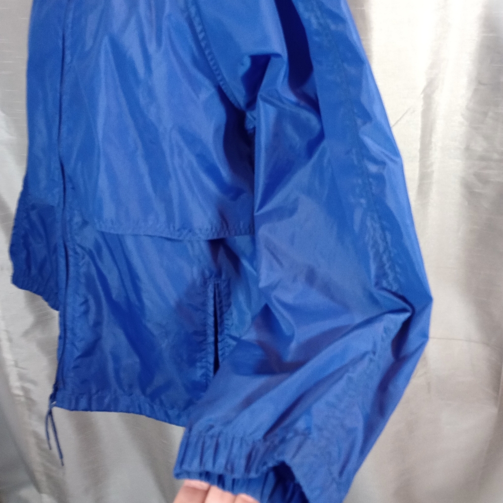Eddie Bauer Windbreaker Jacket, Hide-A Hood/water resistant/ZipUp/Pckts, blue, M - Picture 10 of 12